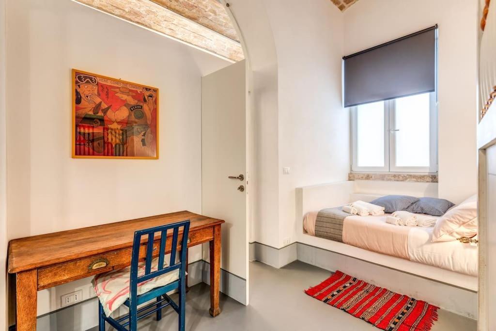 Appartamento Trastevere 2 Bdr Orto Botanico With Private Patio Roma