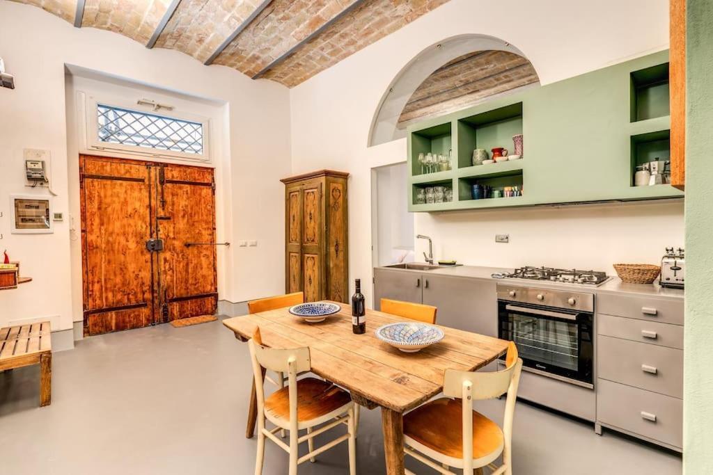 Appartamento Trastevere 2 Bdr Orto Botanico With Private Patio